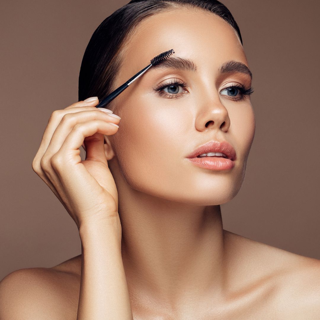 9 eyebrow trends set to take over in 2026 - from microshading to bleaching