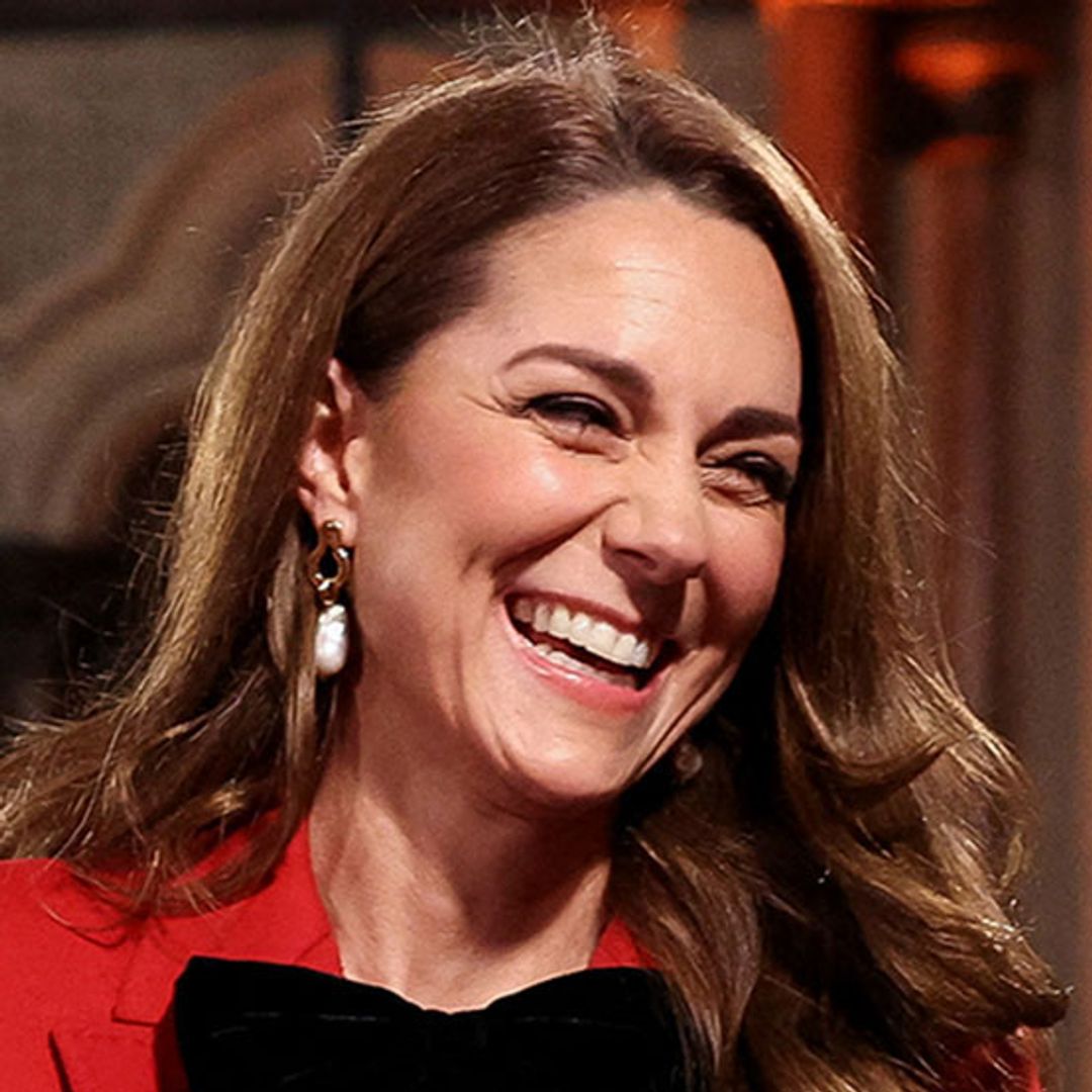 Princess Kate is the perfect host at Christmas carol service