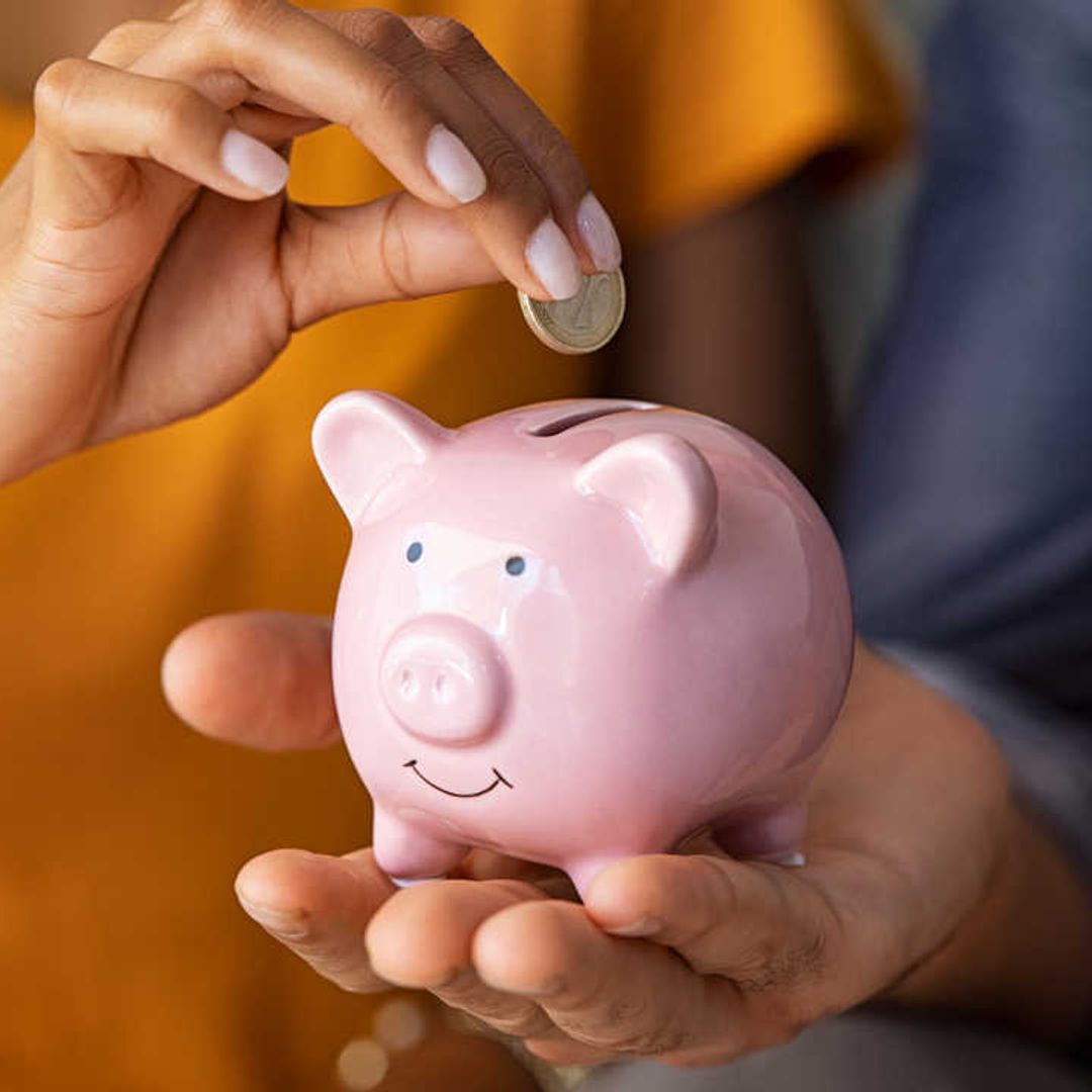 20 easiest ways to save money at home each month when you're on a tight budget