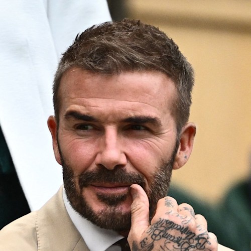 David Beckham debuts shocking peroxide blonde look – and Victoria has ...