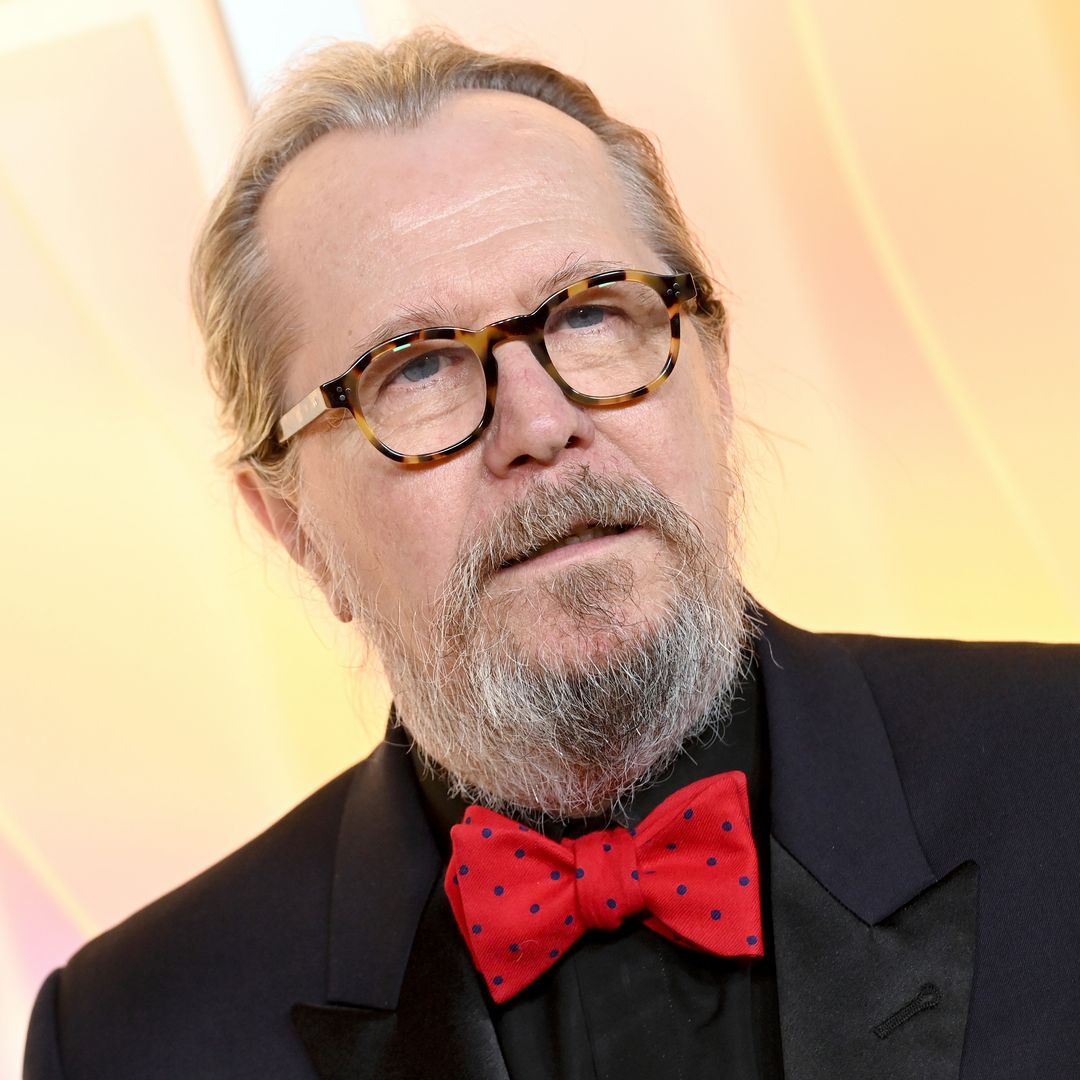 Gary Oldman looks entirely unrecognisable in jaw-dropping photo from beginning of his career