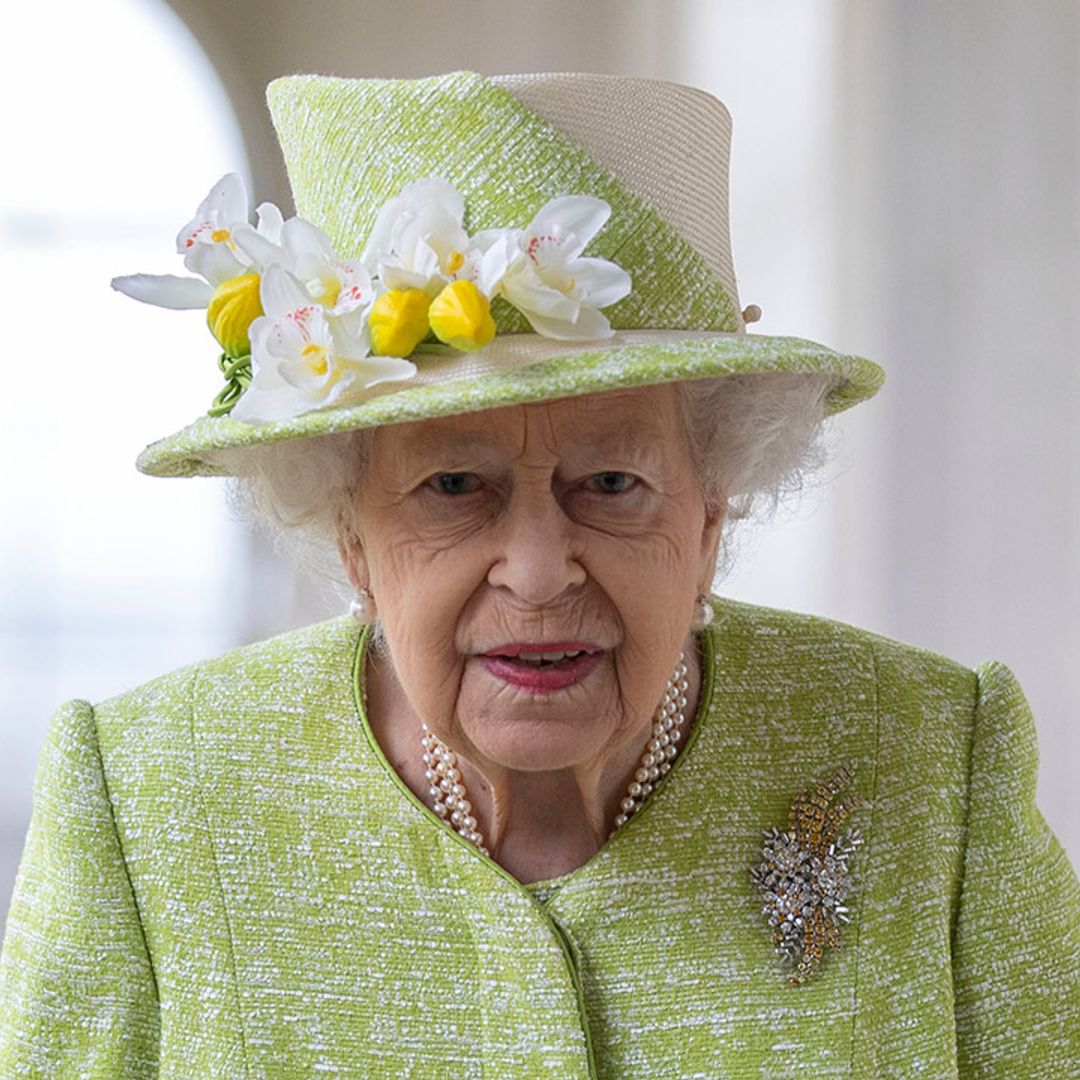 The Queen's Guard make fans emotional with touching tribute to Meat Loaf