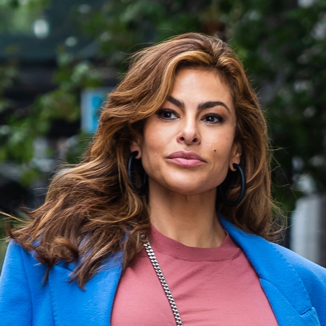 Watch Eva Mendes soak up the sun in poolside swimsuit video