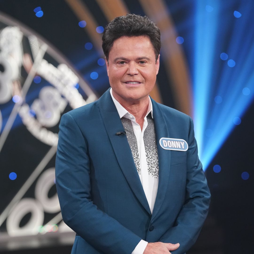 CELEBRITY WHEEL OF FORTUNE - Donny Osmond, Jeff Garlin and Amber Riley  Hosted by pop-culture legends Pat Sajak and Vanna White, Celebrity Wheel of Fortune takes a star-studded spin on Americas GameÂ®. Season two continues with an all-new episode SUNDAY, OCT. 10 (8:00-9:00 p.m. EDT), on ABC
DONNY OSMOND