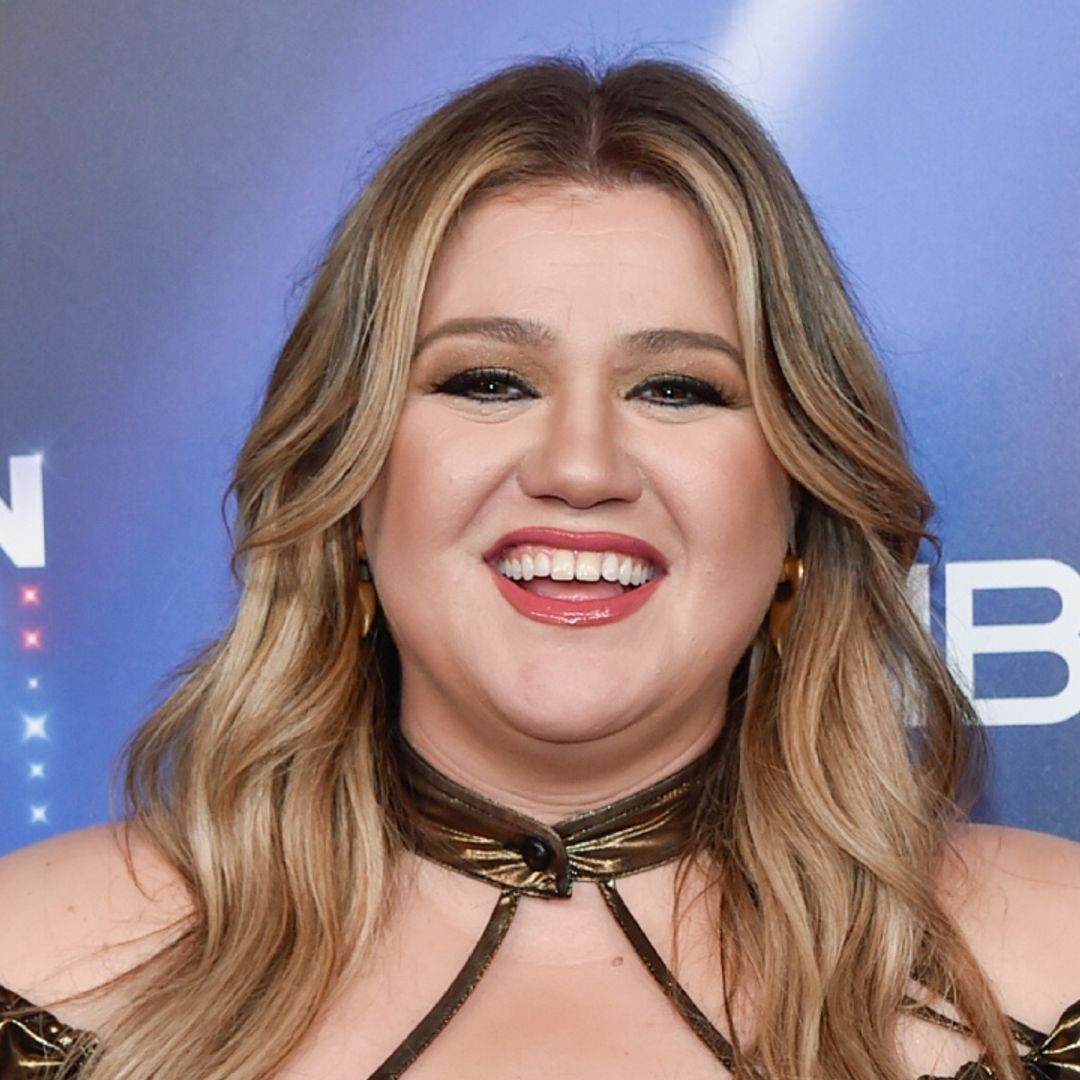 Kelly Clarkson celebrates incredible honor for her talk show