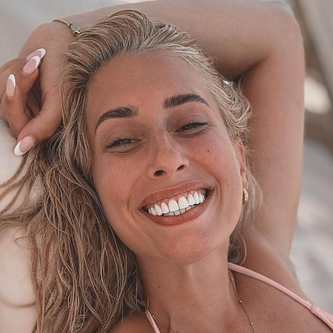 Stacey Solomon is the ultimate Bond girl in slinky swimsuit as she holidays without Joe Swash
