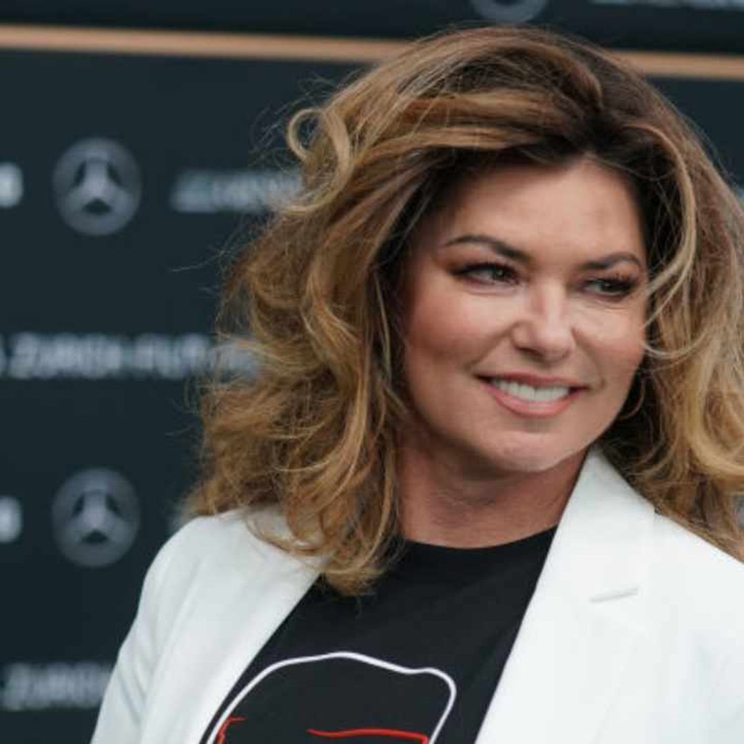 Shania Twain's hilarious sporting mishap is caught on camera