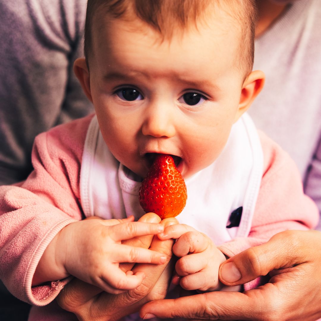 What to feed 6-month-old babies while weaning, according to a child nutritionist