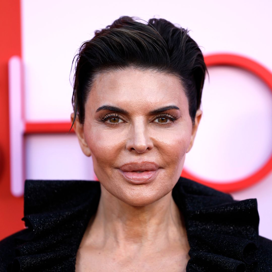 Lisa Rinna reacts to criticism of her 'new face' after botched facial fillers