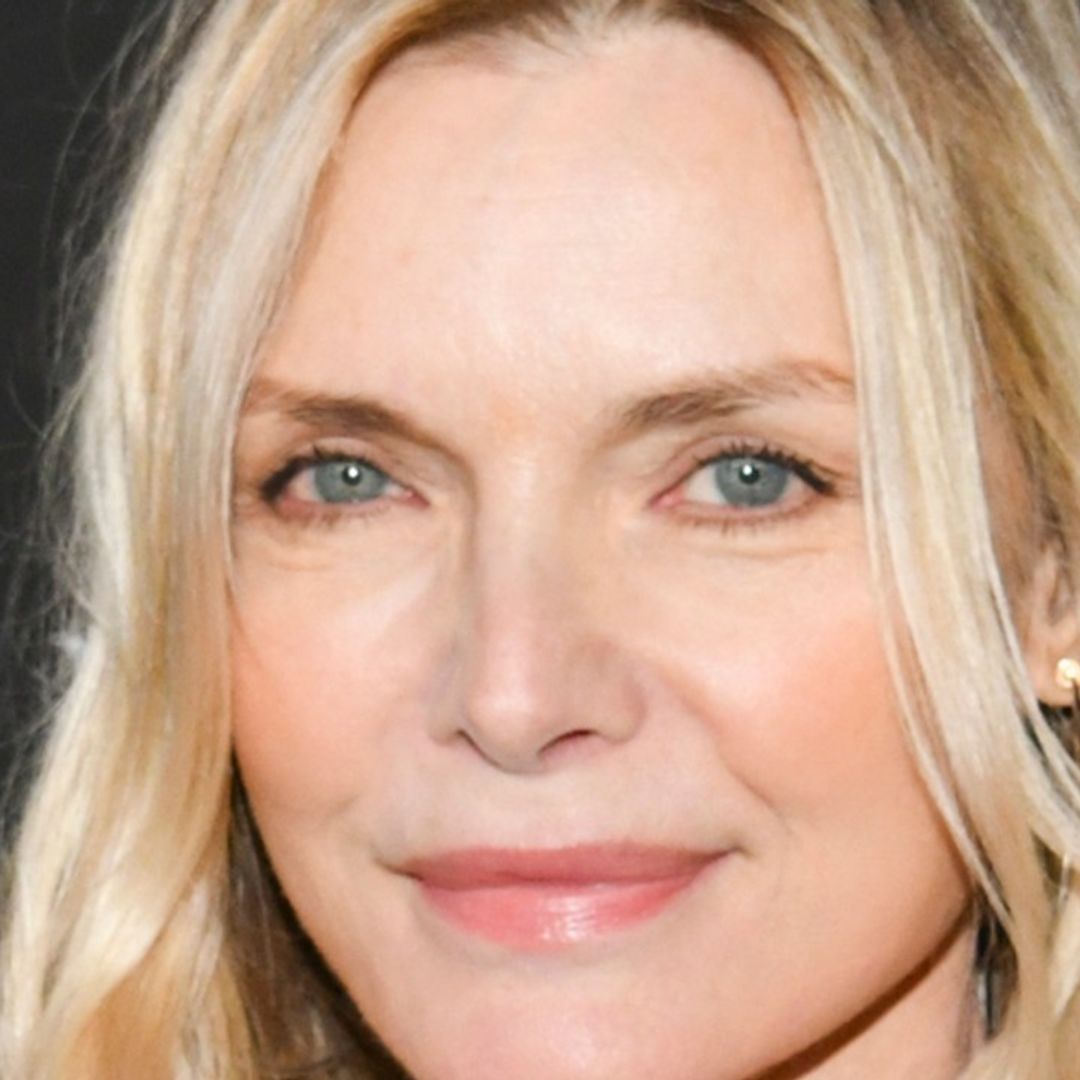 Michelle Pfeiffer’s appearance stuns fans in latest festive post