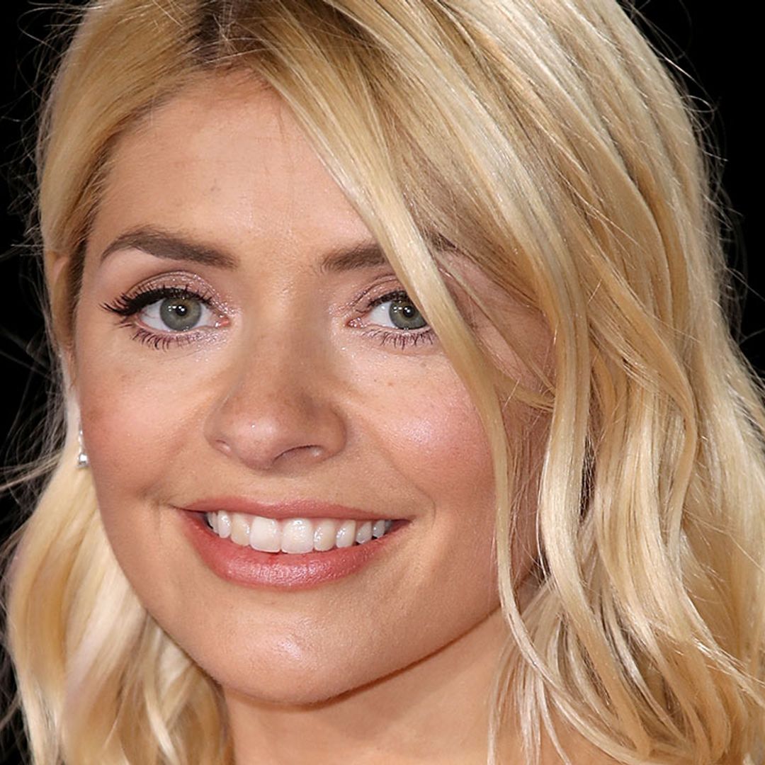 Holly Willoughby's gorgeous new Marks & Spencer shirt dress is bound to be a sell out