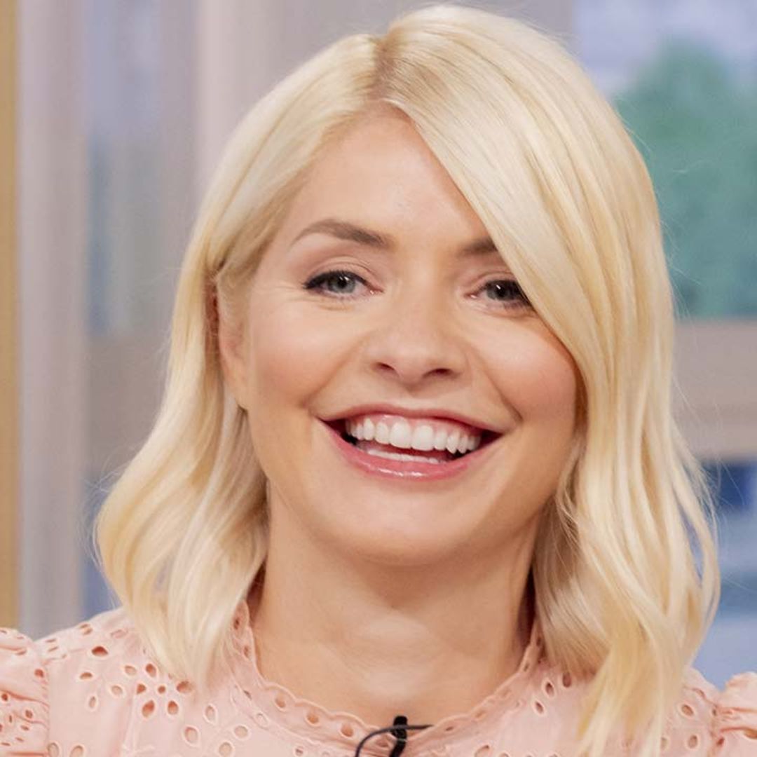 Holly Willoughby's lemon print mini dress is perfect for your summer holiday
