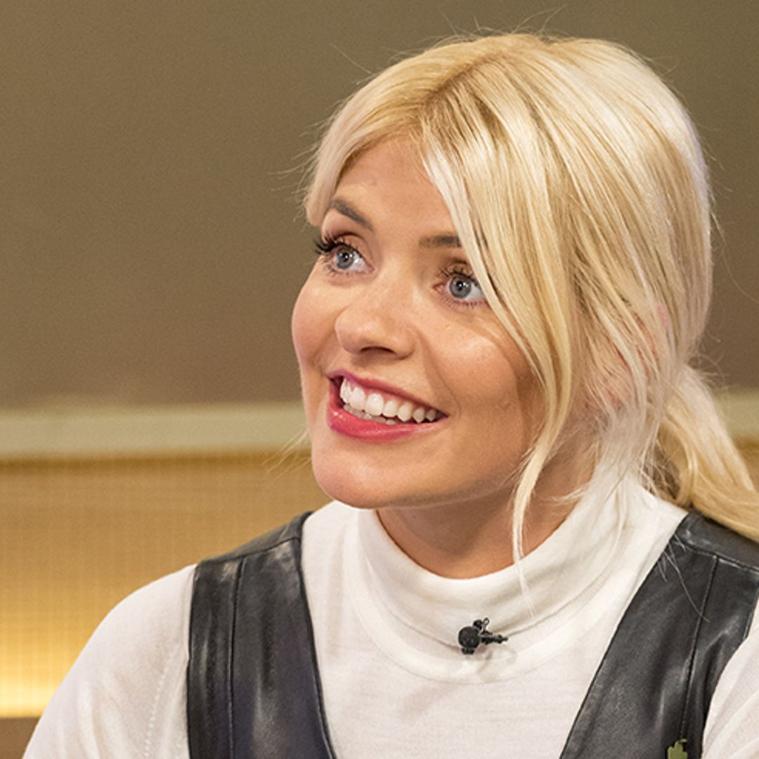 Holly Willoughby wows in fabulous feline-printed top
