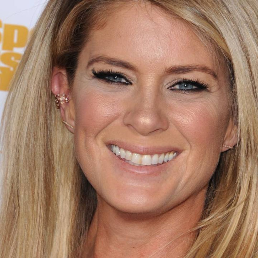 Rachel Hunter stuns in sparkly mini dress for beautiful countryside throwback