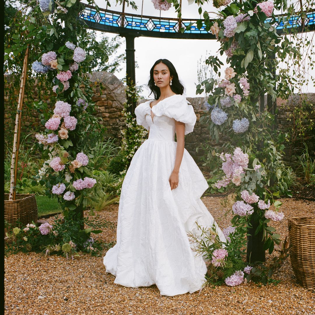 HELLO! launches Wedding - the ultimate guide to your big day