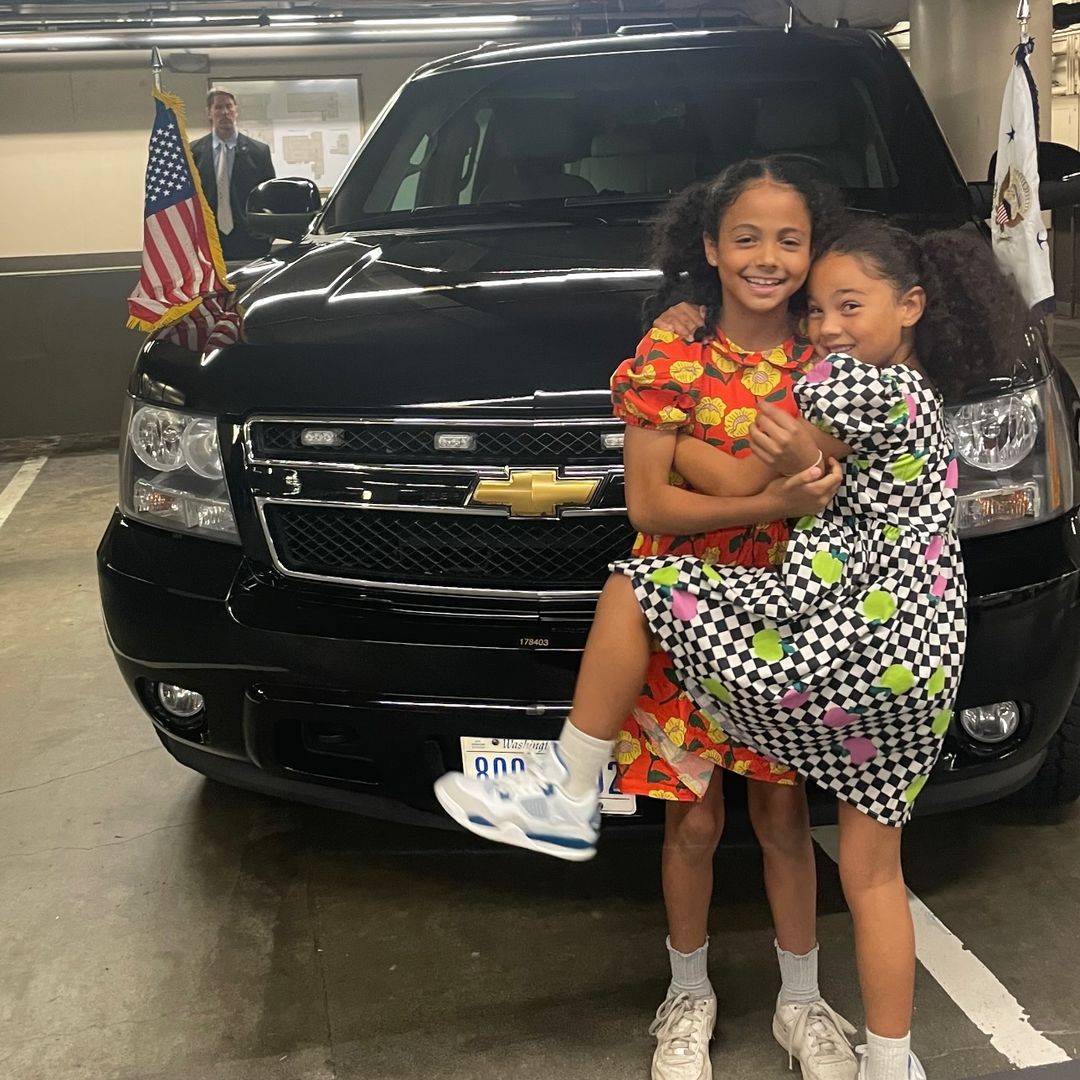 Kamala Harris' adorable nieces steal the show in must-see backstage video from rally