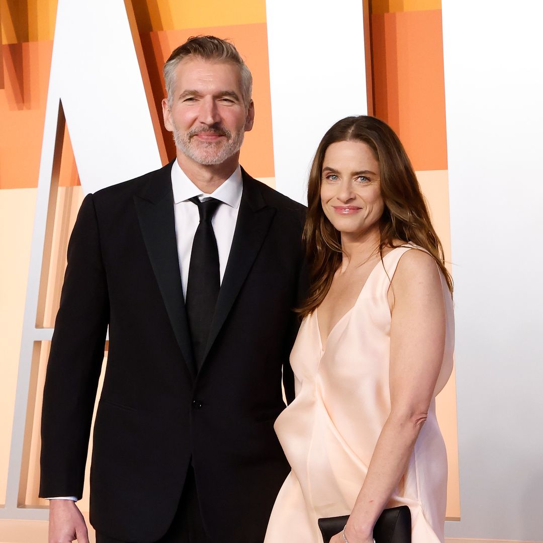 David Benioff and Amanda Peet attend the 2025 Vanity Fair Oscar Party hosted by Radhika Jones at Wallis Annenberg Center for the Performing Arts on March 02, 2025 in Beverly Hills, California