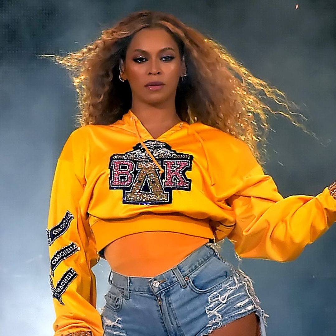 Beyonce suffers awkward onstage blunder