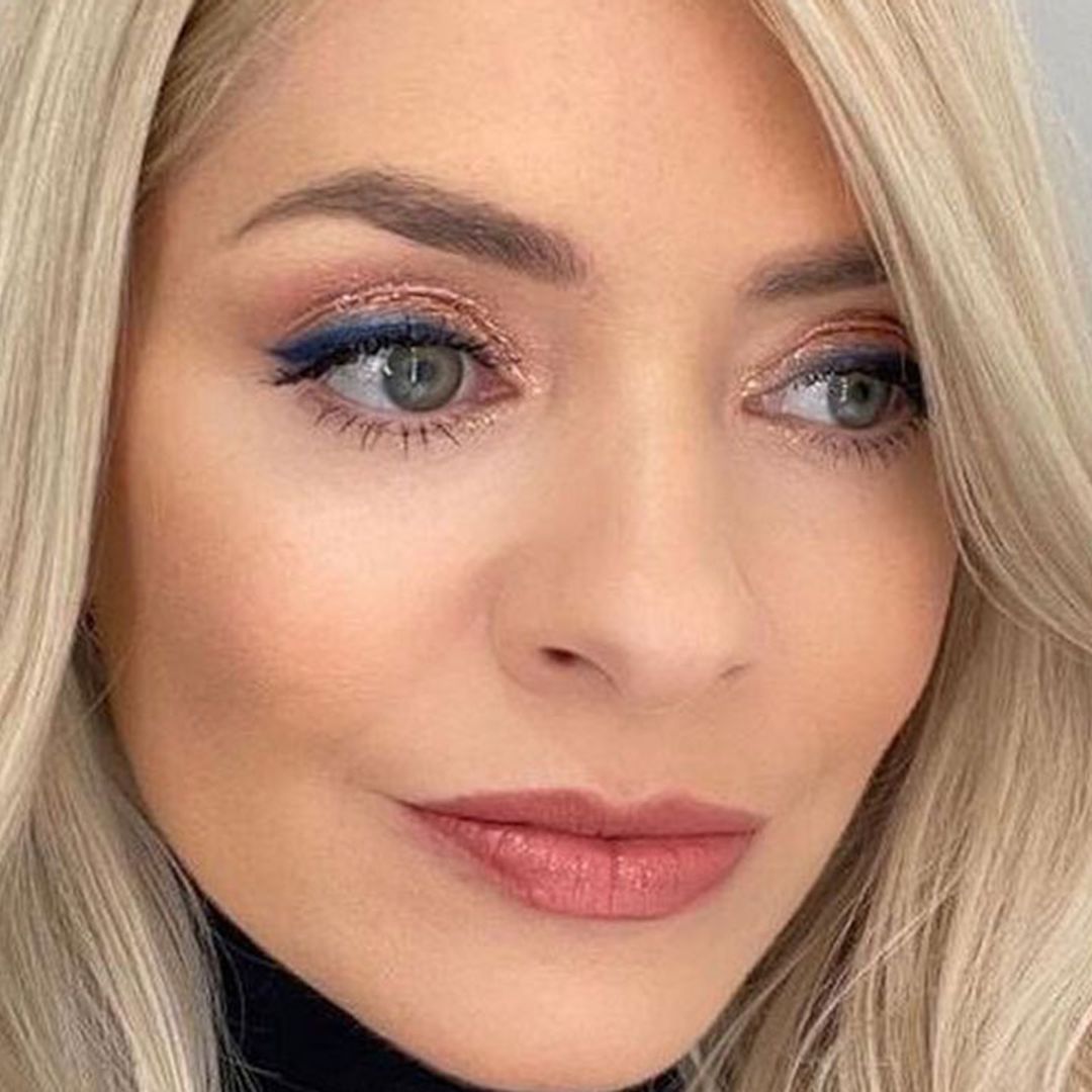 Holly Willoughby just wore the velvet mini dress of dreams