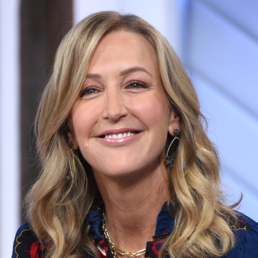 Lara Spencer has fans seeing double with rare family photograph