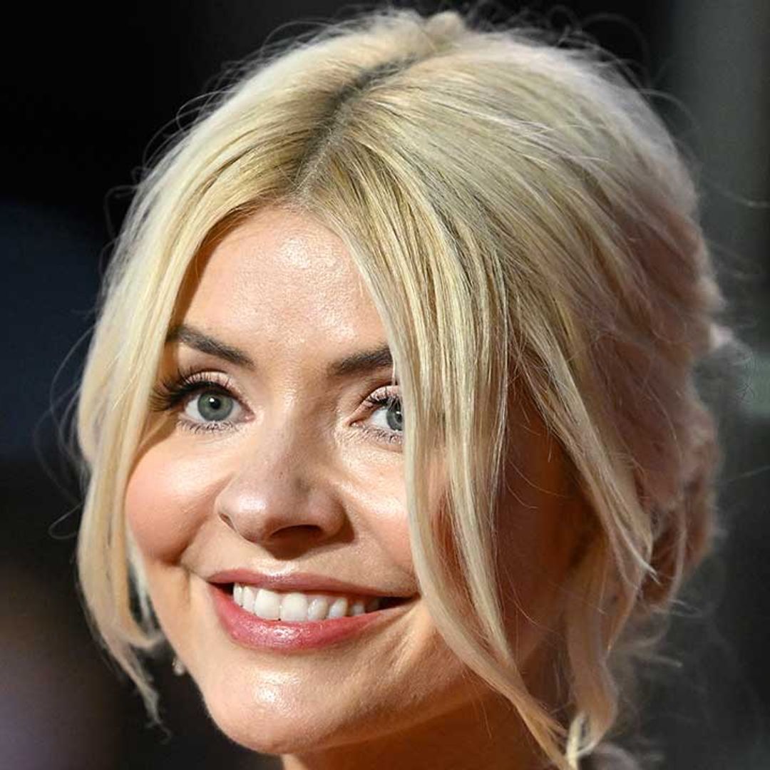 Holly Willoughby shares glimpse inside pre-Christmas ski trip to France