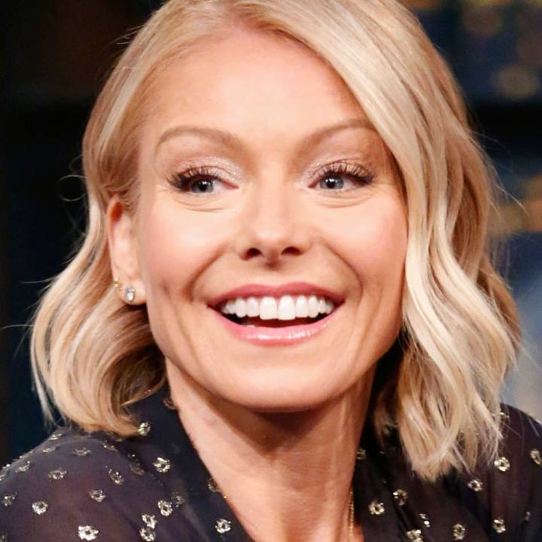 Kelly Ripa looks sensational in monochrome gown in unearthed red carpet photo