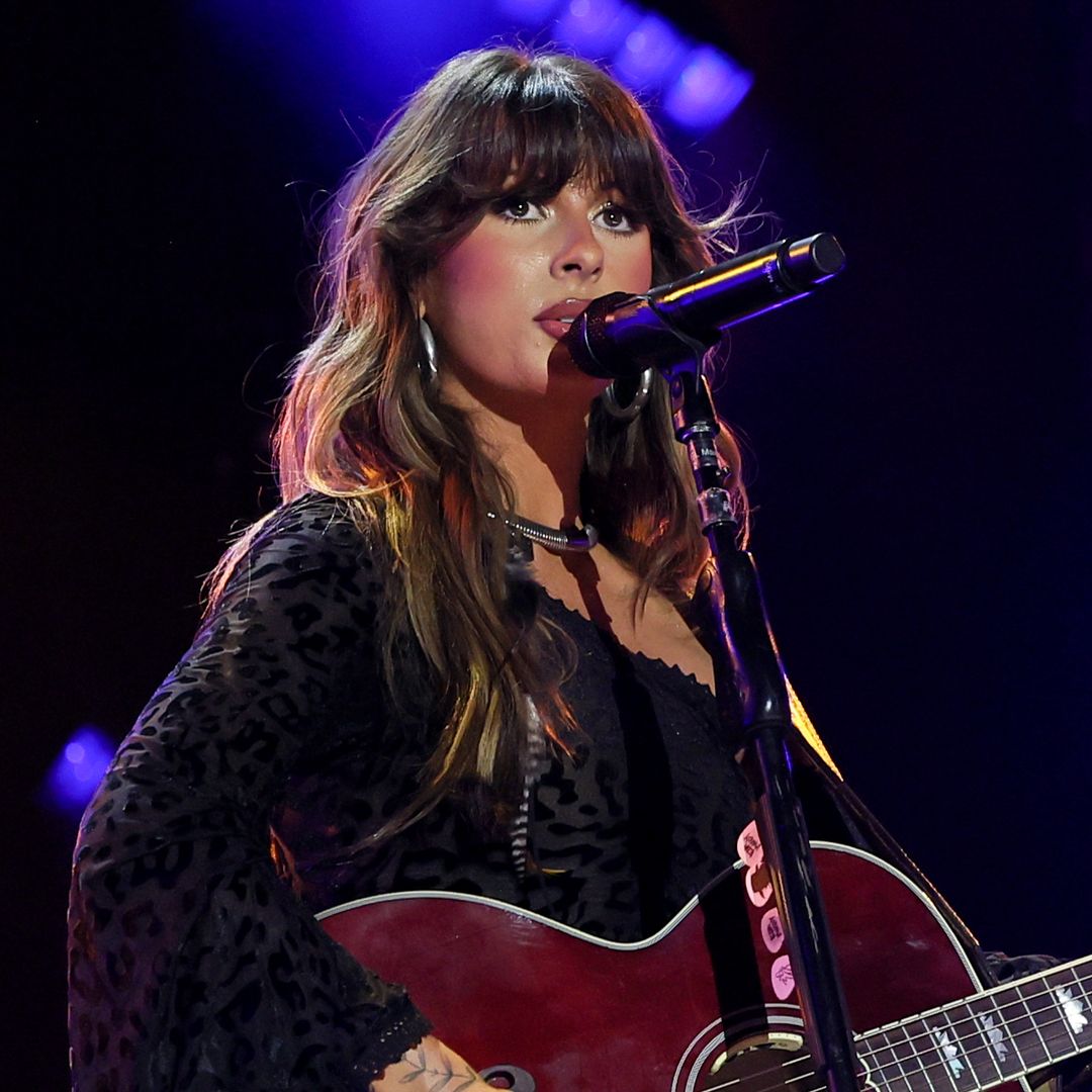 Country music star makes 'hard decision' to halt tour as she 'fights sickness'