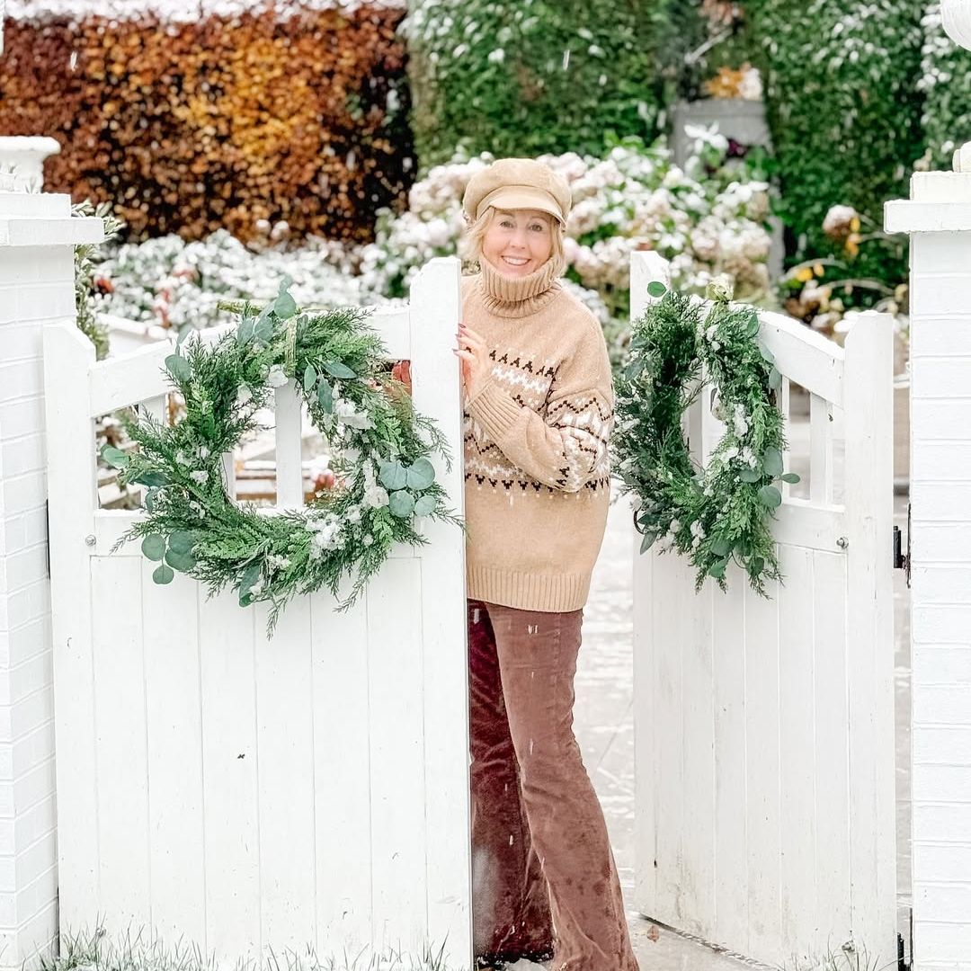 Shirlie Kemp's garden transforms into magical winter wonderland