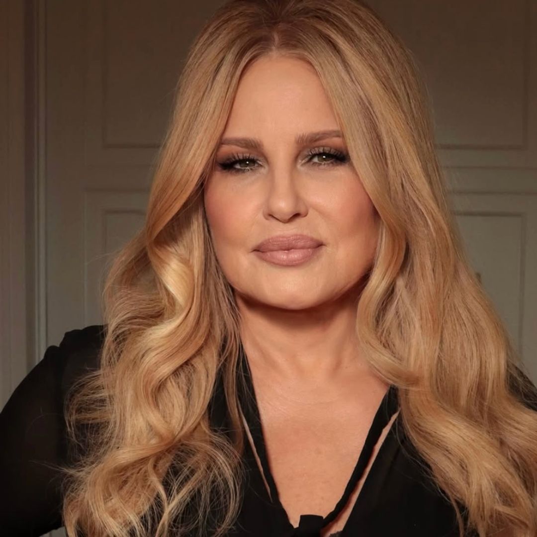 Jennifer Coolidge says this face firming wand 'does the work for you' & I'm sold