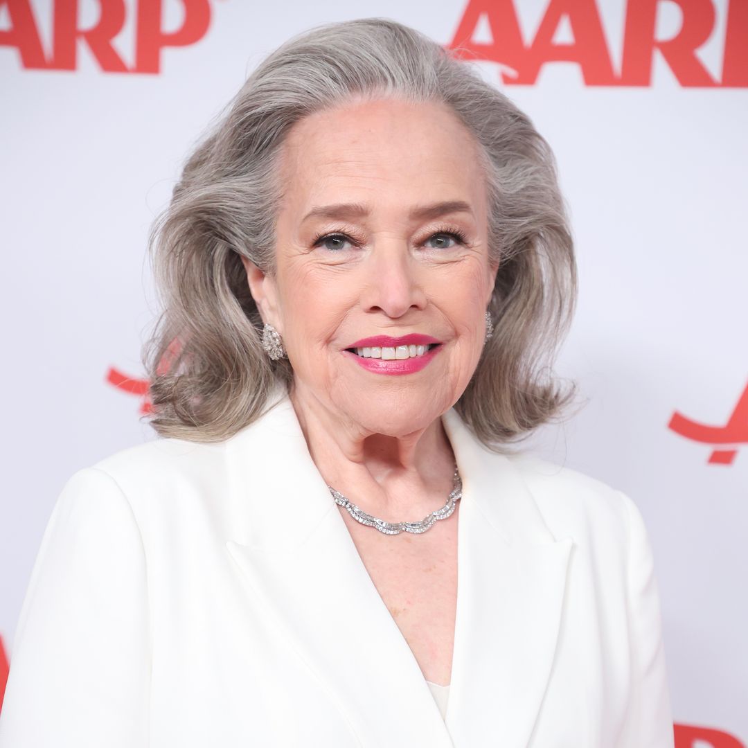 Kathy Bates showcases 100lb weight loss transformation in glamorous outing