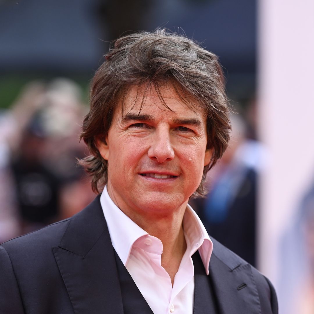 What is the Tom Cruise cake and which A-listers receive it?