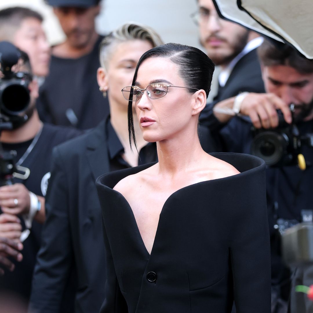 Katy Perry issues on-air apology following confession about daughter Daisy's behavior