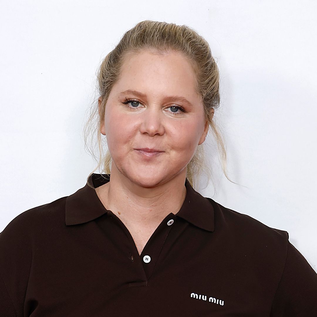 Amy Schumer uses walker in new health update after surgery 