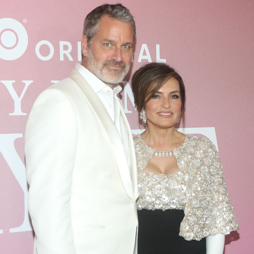 Mariska Hargitay's son, 18, almost towers over 6'5 dad Peter Hermann 