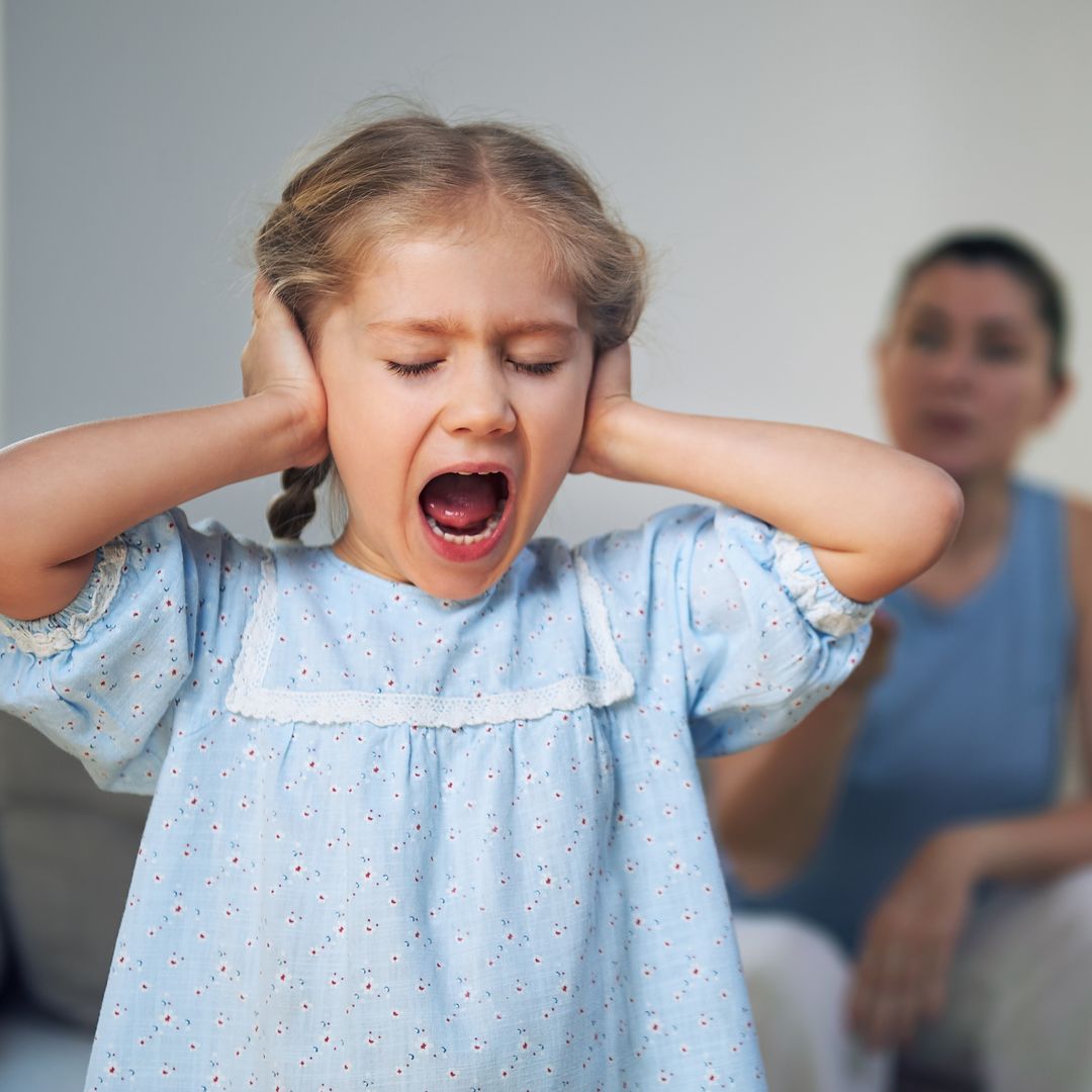 An expert guide on how to handle child tantrums