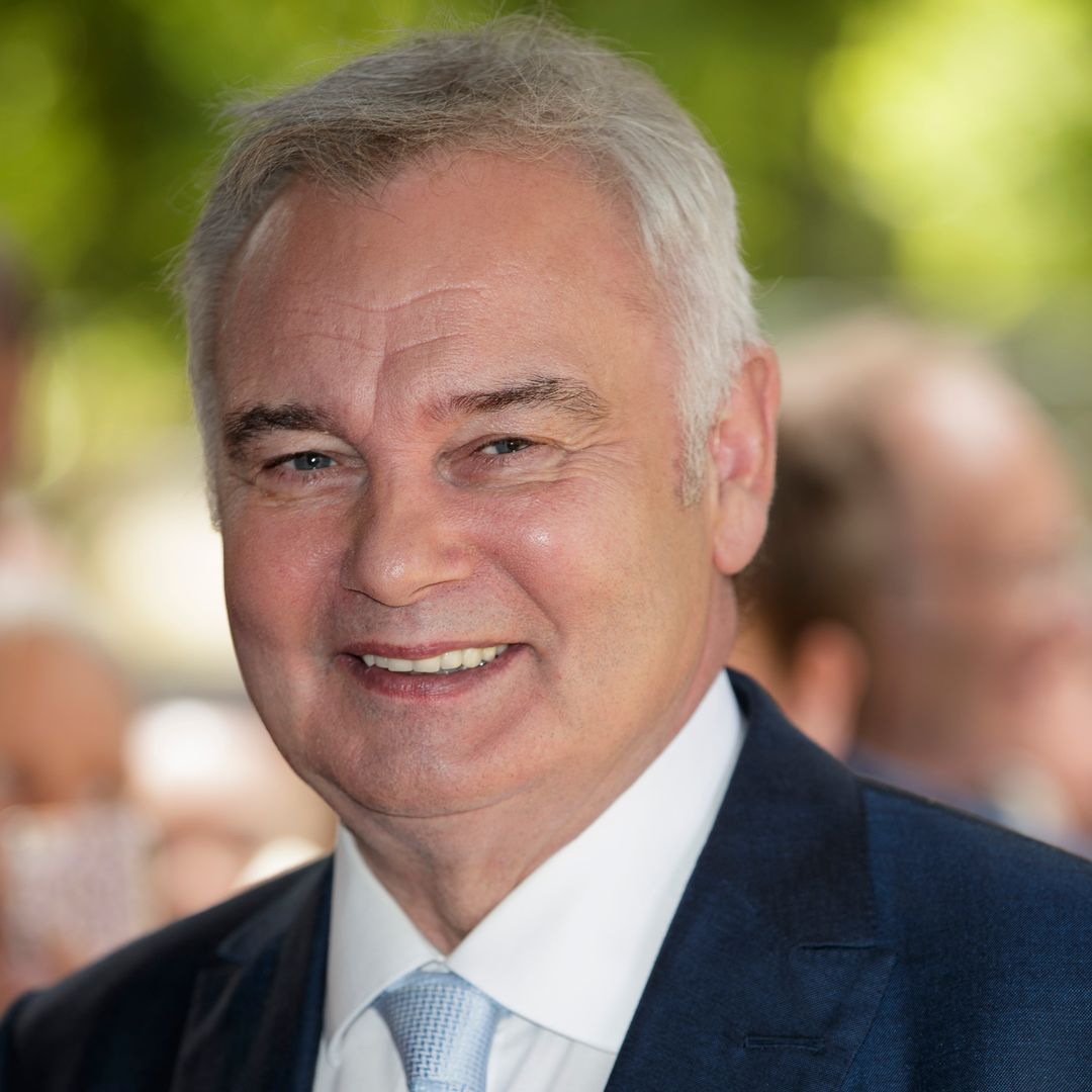 Eamonn Holmes supported by fans as he reveals walking difficulties