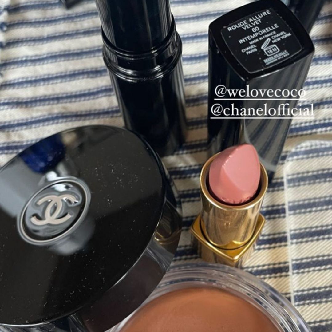 This is the exact lipstick Margot Robbie wore to the Chanel Cruise SS23/24  show
