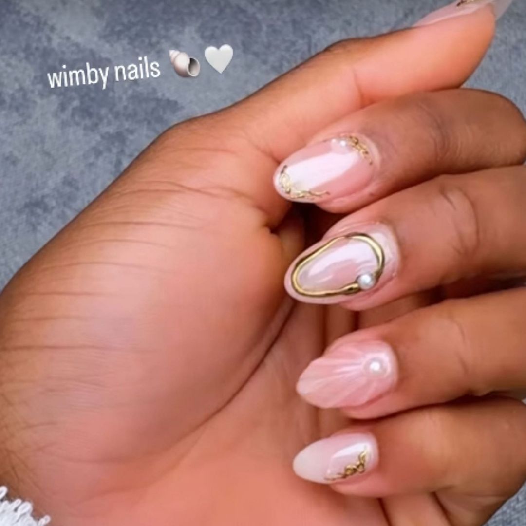 coco gauffs nude nails 