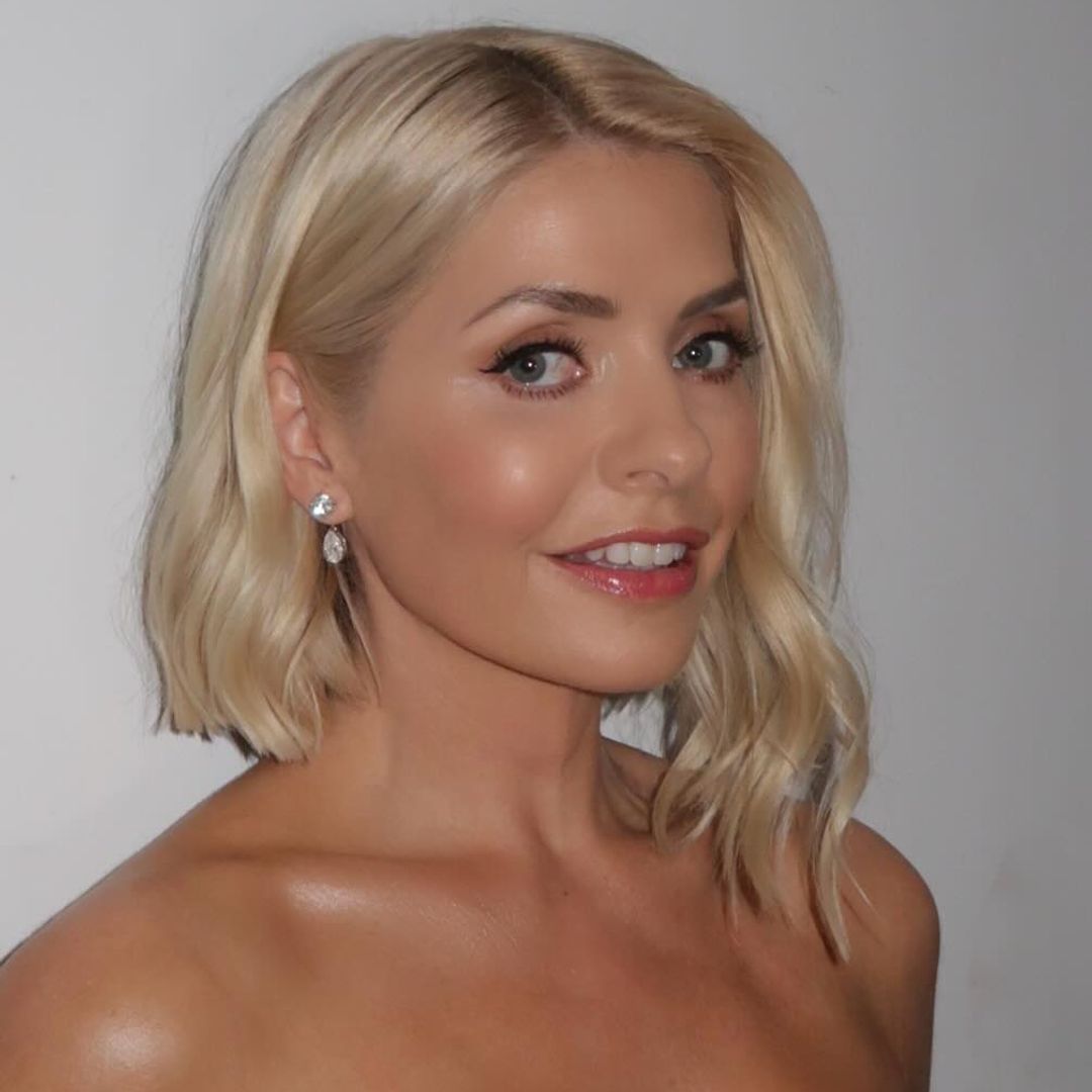 Holly Willoughby makes a comeback in unexpected mini dress and peep-toe ...