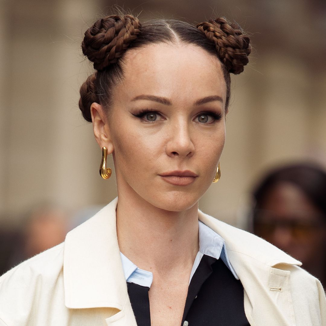 90s hairstyles that are back space buns street style