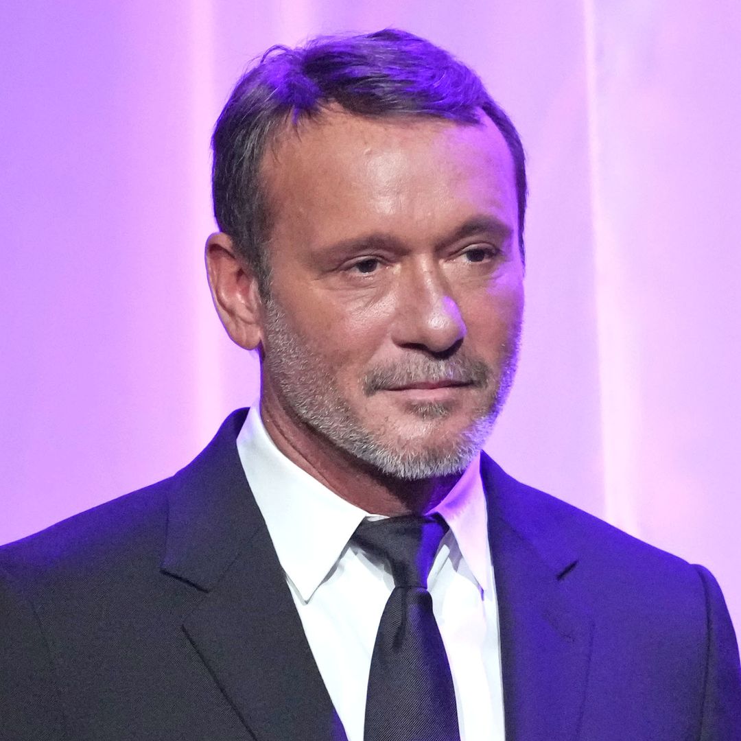 Tim McGraw mourns sudden death with rare personal message that sparks emotional reaction