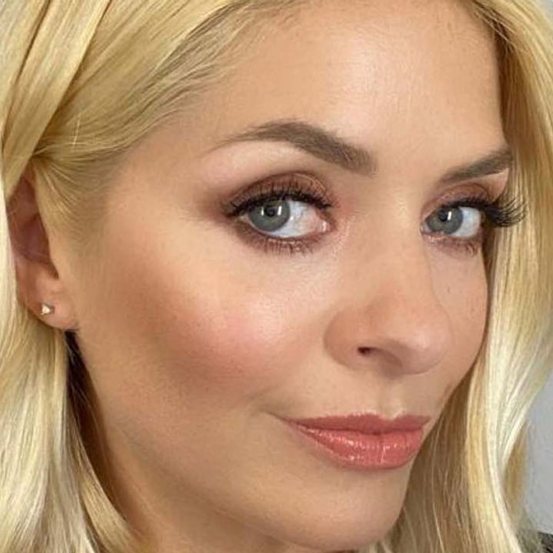 Holly Willoughby emulates iconic Kate Middleton look for Dancing On Ice final - and wow