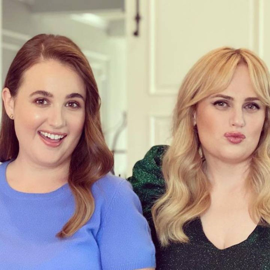 Rebel Wilson and lookalike sister wow in plunging green swimsuits