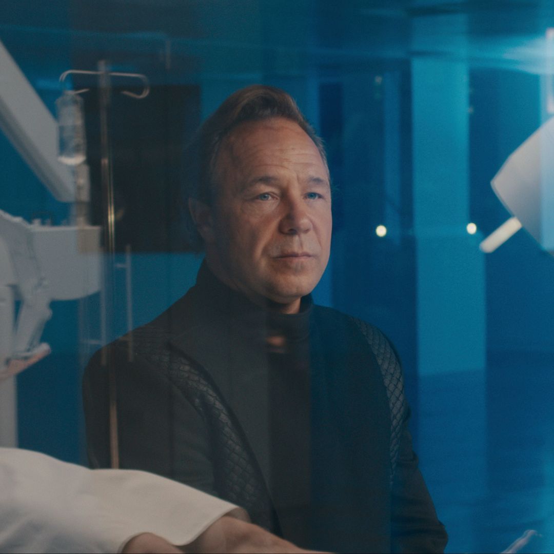 Bodies star Stephen Graham is so different in trailer for Netflix's new crime show