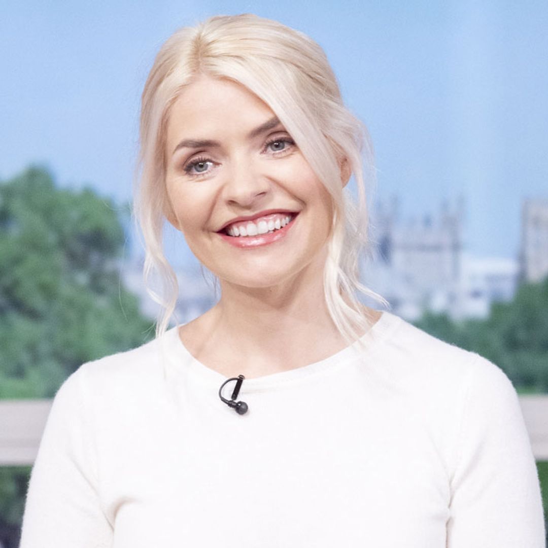 Holly Willoughby sends fans wild in thigh-split dress