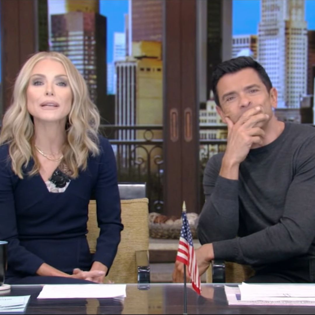 Kelly Ripa riles up studio audience during LIVE commercial break