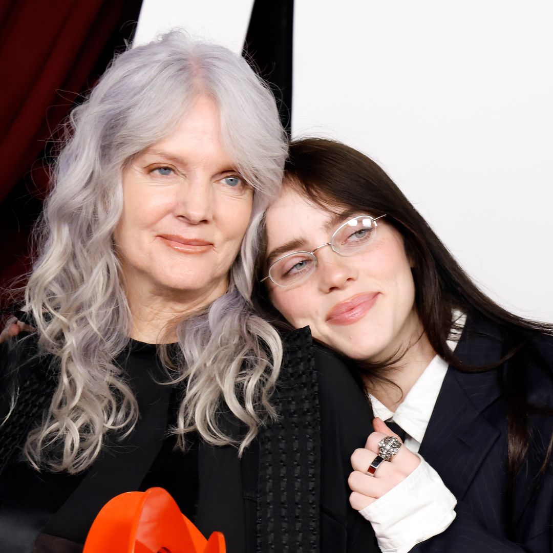 Billie Eilish supports beautiful actress mother in stunning red carpet appearance