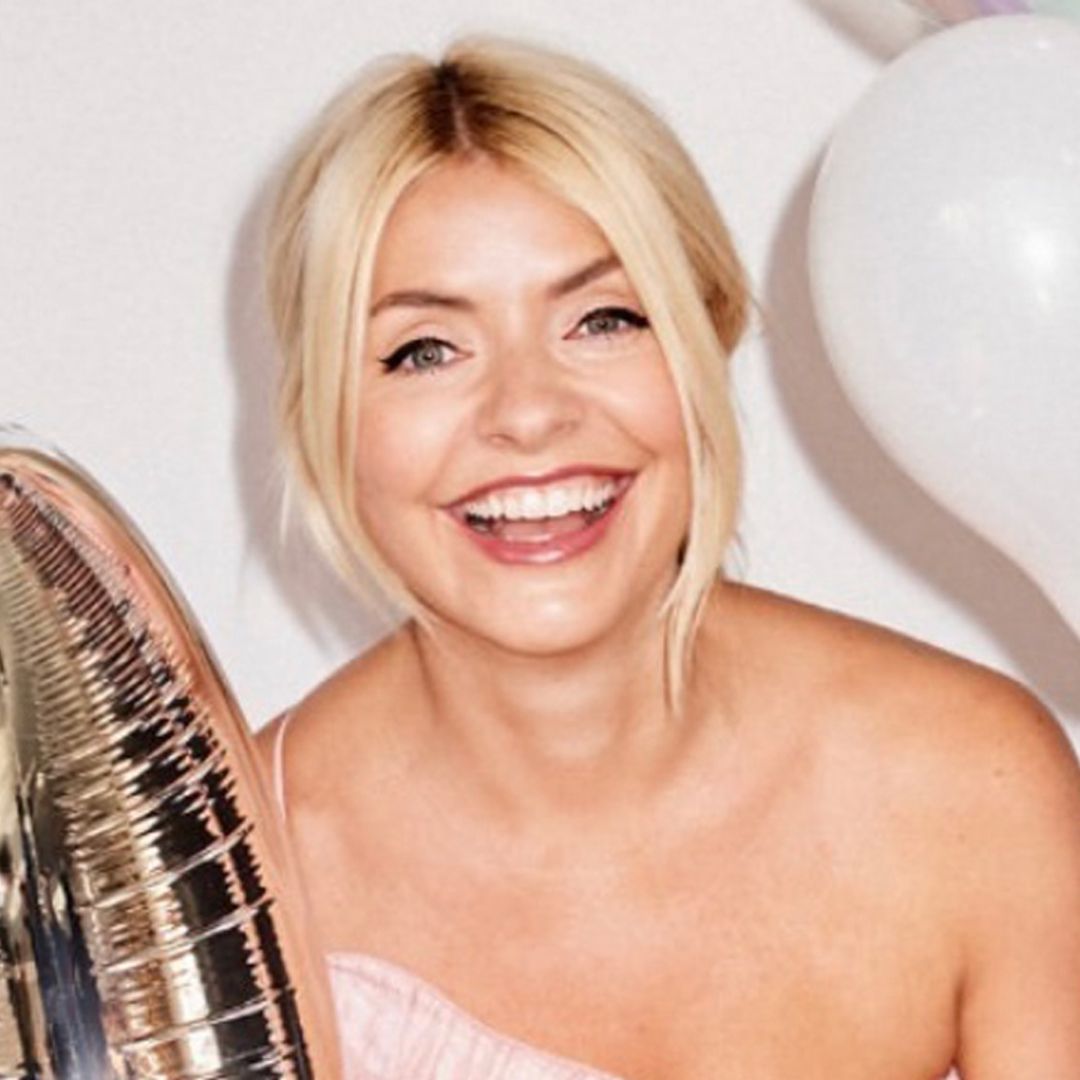 Holly Willoughby's statement top is going to shake you up
