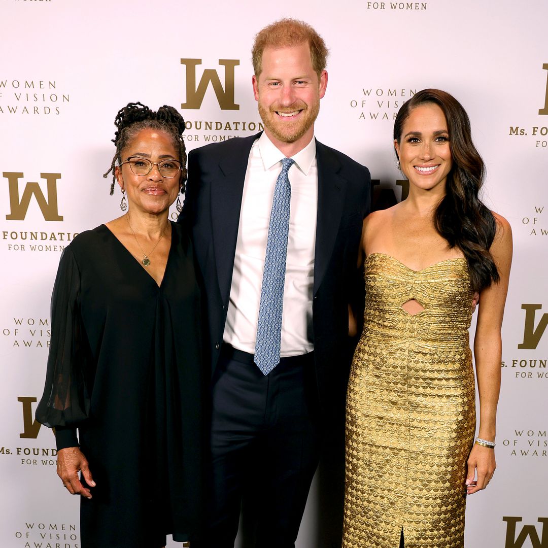 Meghan Markle’s fans in disbelief as she makes VERY unusual entrance at awards: VIDEO