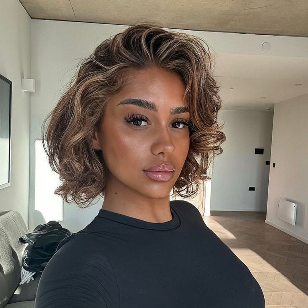 blonde and chestnut bob 